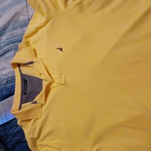 It's a nautica shirt XXL yellow shirt